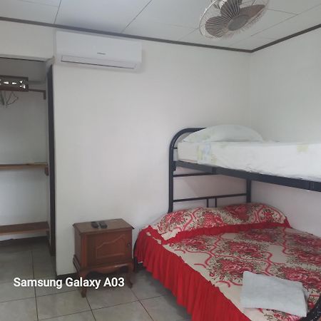 Cabinas Smith 2 Cahuita Ngoại thất bức ảnh