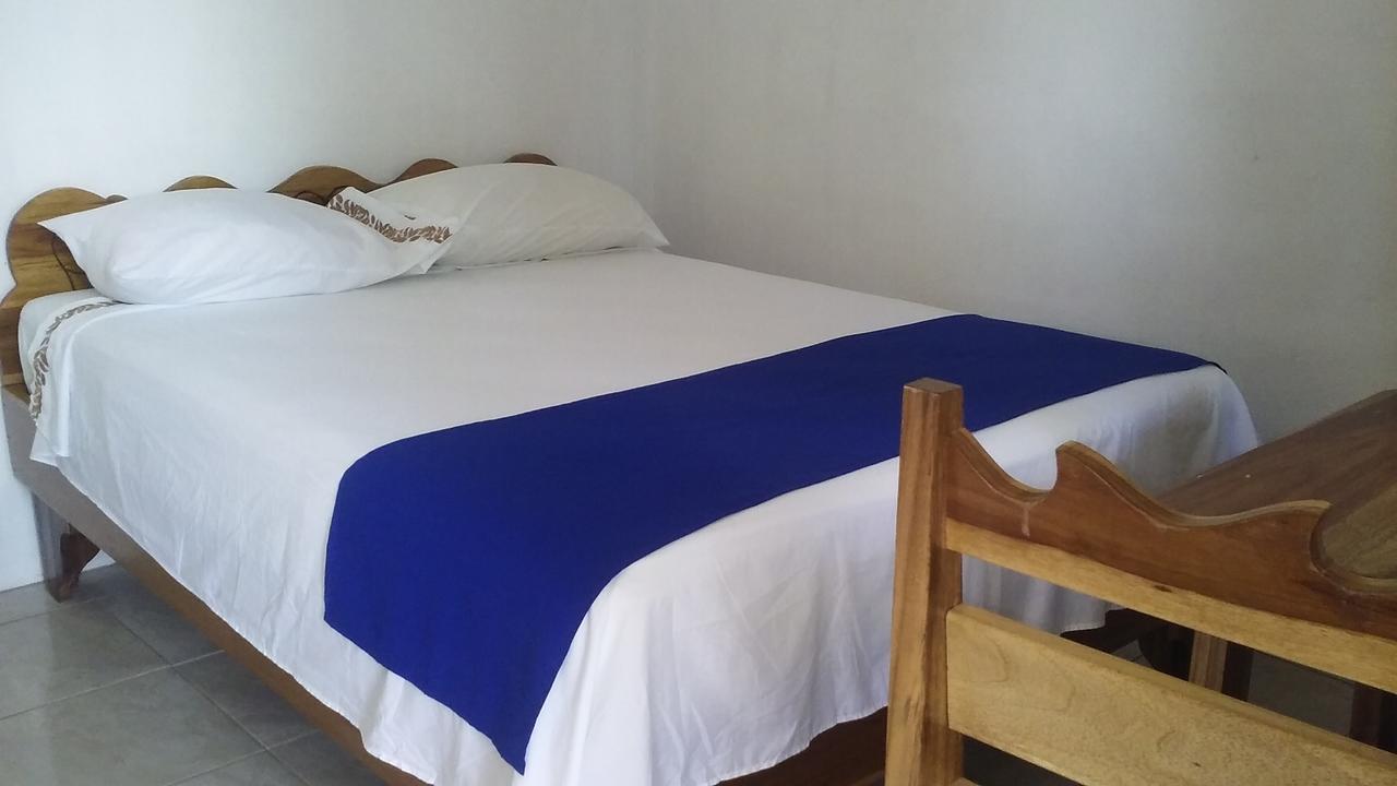 Cabinas Smith 2 Cahuita Ngoại thất bức ảnh
