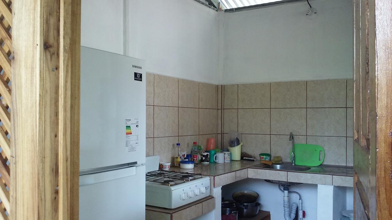 Cabinas Smith 2 Cahuita Ngoại thất bức ảnh